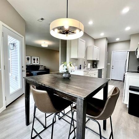 Central Cedar Falls New Construction Townhome! Экстерьер фото